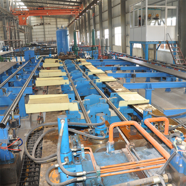 Hydro testing machine for pipe